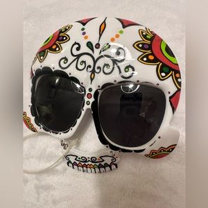 New Sun Staches Halloween sunglasses. Mask. As seen on shark tank